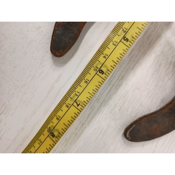 VTG 1970s Cast Iron Horse Shoe Book Holder Display Rustic Industrial Equastrian - Picture 11 of 11